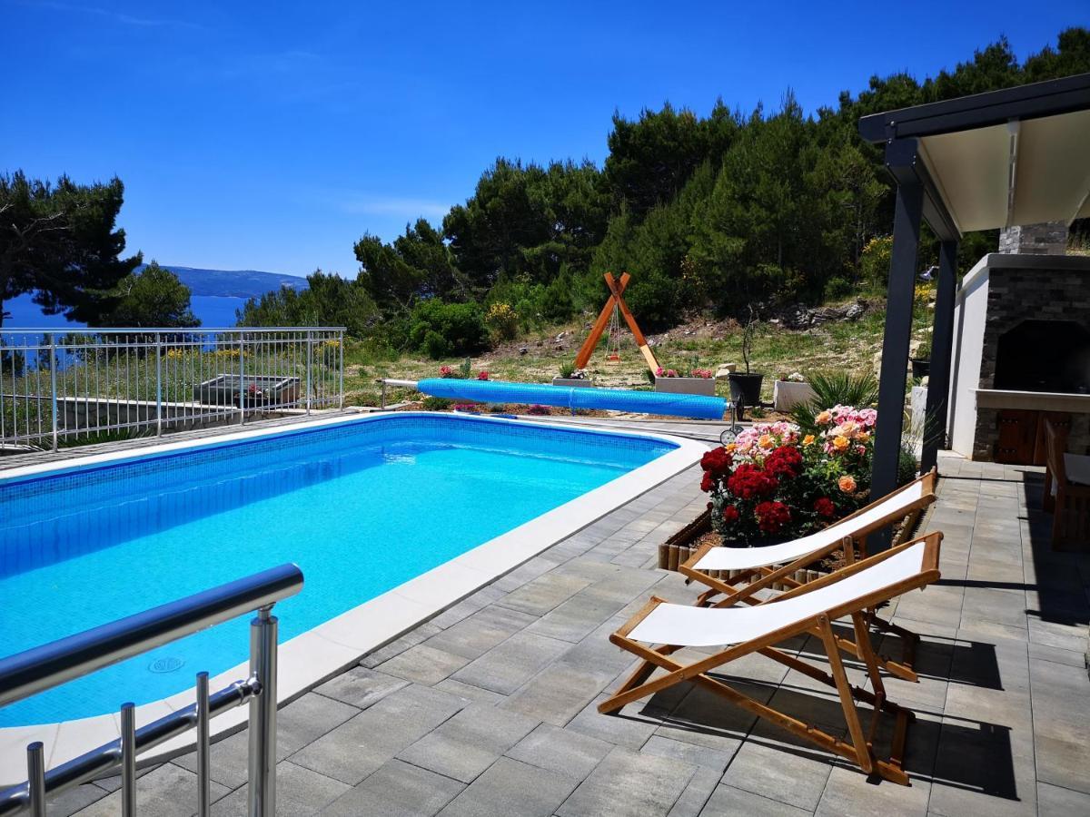 Villa Sara With Sea View And Private Heated Pool Omiš Zewnętrze zdjęcie